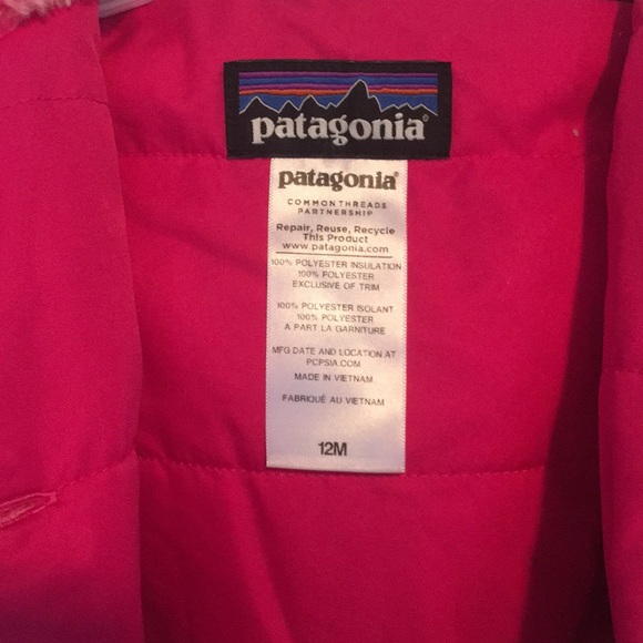 Patagonia 12 month lined jacket with hoodie - Picture 3 of 4